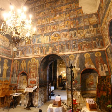 Pronaosul Mănăstirii Cozia